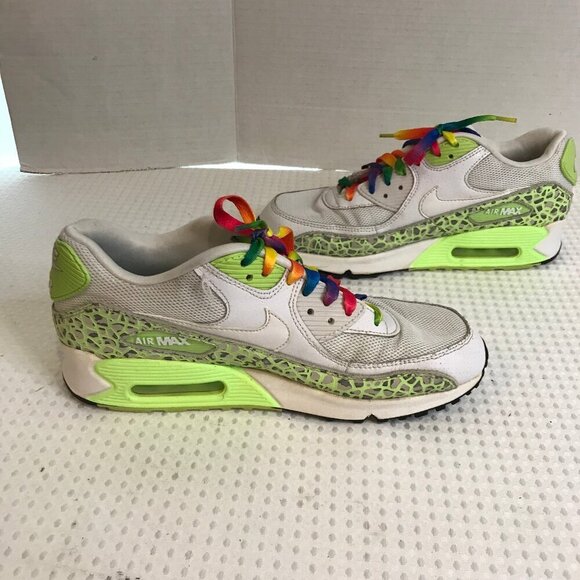 NIKE WOMENS AIR MAX 90 LEATHER SAFARI SNEAKER  SIZE 9.5 - Picture 3 of 9